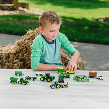 John Deere 1:64 Scale Replica Farm and Vehicle 20 Piece Toy Set