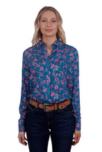 Load image into Gallery viewer, Wrangler Womens Leah Long Sleeve Shirt