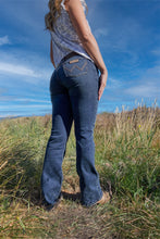 Load image into Gallery viewer, Wrangler Womens Jane Jeans Mae 34 Inch Leg