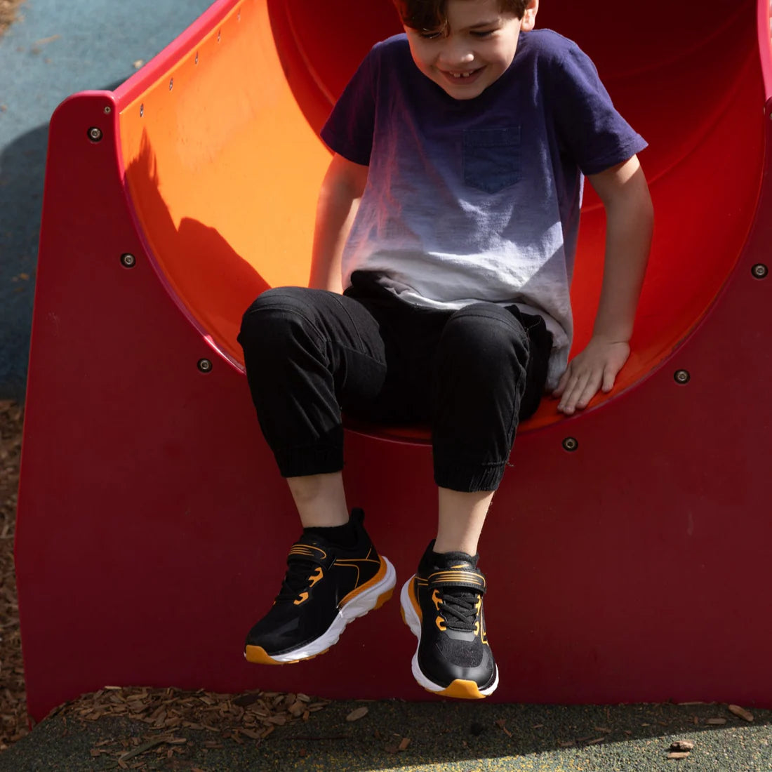 SFIDA Dash Boys Velcro Strap Runner