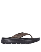 Load image into Gallery viewer, Skechers Go Walk Mens Flex Sandal Vallejo