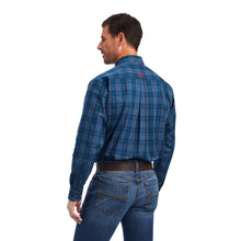 Load image into Gallery viewer, ARIAT MENS RELENTLESS UNDAUNTED STRETCH CLASSIC LS SHIRT